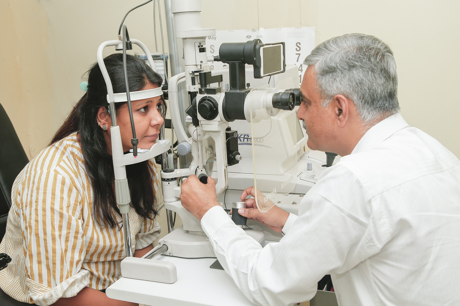 Dr. Rajendra Jadhav eye check up